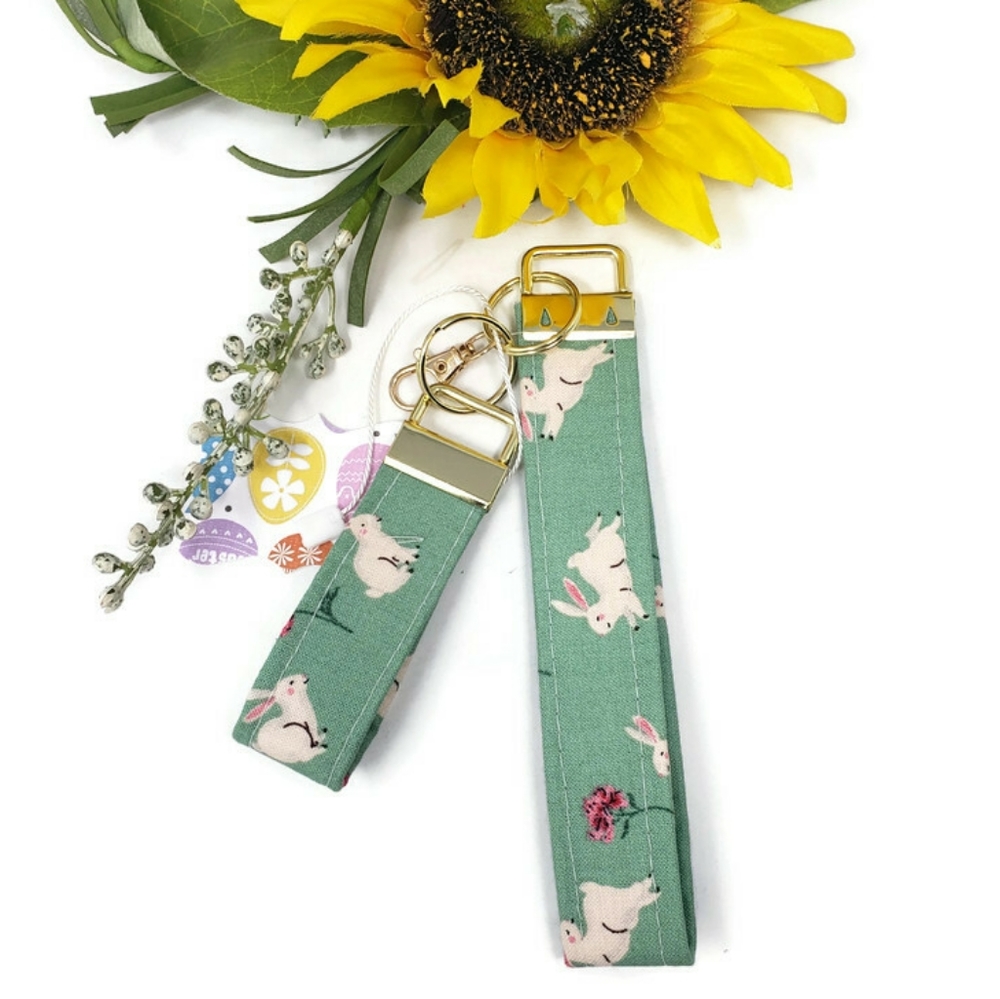 New! Handcrafted Cute Bunny Design Wrist Key Fob Holder